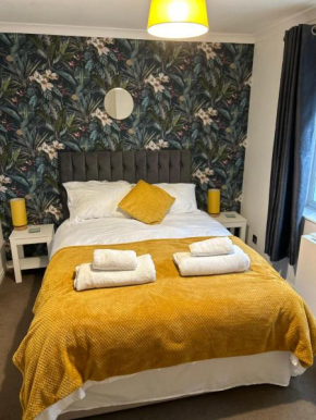 Cayton Apartment